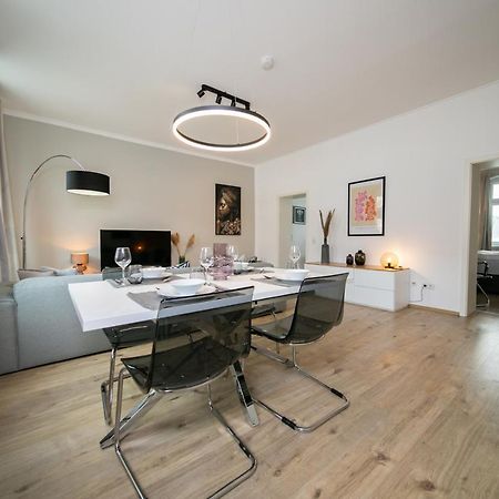 Favorite Stays - Suite And More - Kitchen Neuss Exterior foto